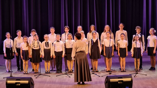 Отчётный концерт воспитанников Вороновской ДШИ прошёл в Доме культуры «Дружба»