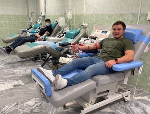 Неравнодушие у них в крови: сотрудники Департамента ГОЧСиПБ приняли участие в донорской акции