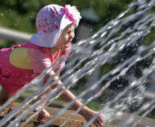Погодную опасность объявили в Москве из-за жары