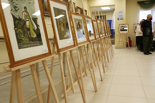 В центр реабилитации «Ясенки» привезли шефскую выставку В.Г. Рогачева