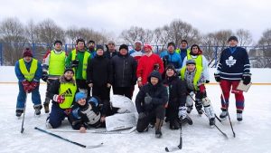 Хоккейный матч прошёл в деревне Семёнково