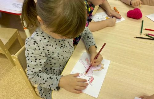 Воспитанники дошкольной образовательной площадки «Радуга» написали письма Деду Морозу
