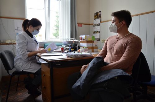 Сотрудники Вороновской больницы рассказали об изменениях в работе дежурного врача