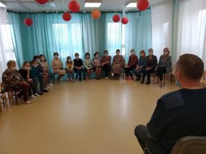 Занятия для школьников по безопасности прошли в Троицком и Новомосковском округах