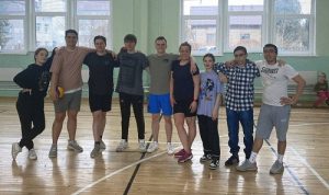 Молодые парламентарии Вороновского готовятся к товарищескому матчу