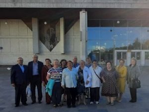 Жители поселения Вороновское посетили спектакль «Рядовые»