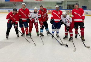 Хоккеисты из Вороновского провели товарищеский матч