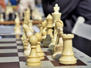 Школьникам предложат решить шахматные задачи