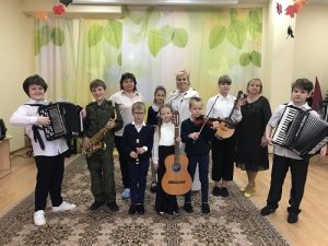 Ученики Вороновской ДШИ выступили в детском саду «Василек»