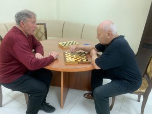 Турнир по шахматам и шашкам организовали в Центре реабилитации «Ясенки»