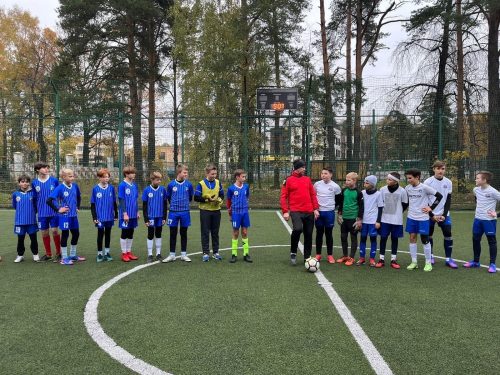 Футболисты из Вороновского сыграли в заключительном туре открытого соревнования