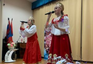 Выступление арт-группы «Яблоневый цвет» состоялось в Центре реабилитации «Ясенки»