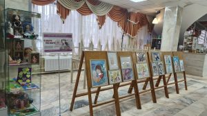 Выставку творческих работ открыли в ДК «Дружба»