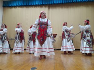 Концерт народной песни и танца прошел в Центре реабилитации «Ясенки»