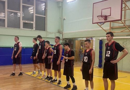 Первый матч в новом году провели баскетболисты из школы №2073
