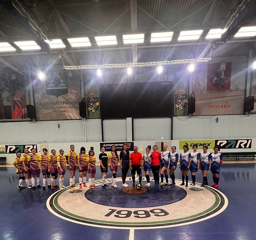 Жителей Вороновского пригласили на финальные игры женской футбольной команды