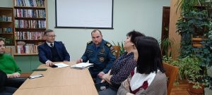 Евгений Иванов провел Круглый стол с Общественными советниками по вопросу безопасности на водных объектах
