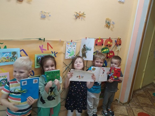 Дошкольники получили подарки в международный день дарения книг