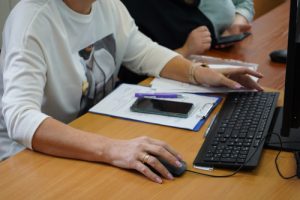 Курсы компьютерной грамотности прошли в Центре реабилитации «Ясенки»