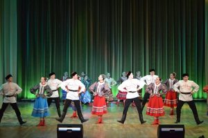 Хореографический ансамбль «Чародеи» принял участие во Всероссийских конкурсах