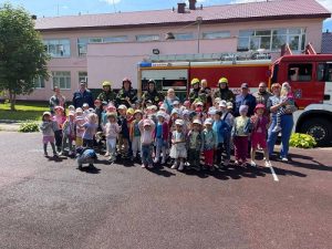 Пожарно-тактические занятия провели для дошкольников