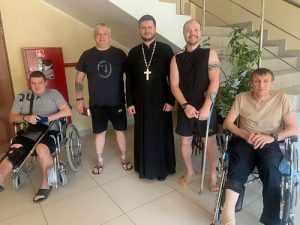 Центр реабилитации «Ясенки» посетили священики из храма Всемилостивого Спаса в Воронове