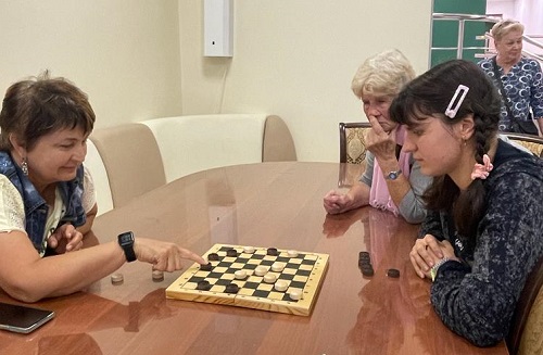 Шахматно-шашечный турнир прошел в реабилитационном центре «Ясенки»