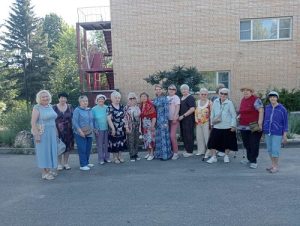 Экскурсия по территории центра «Ясенки» состоялась для получателей социальных услуг