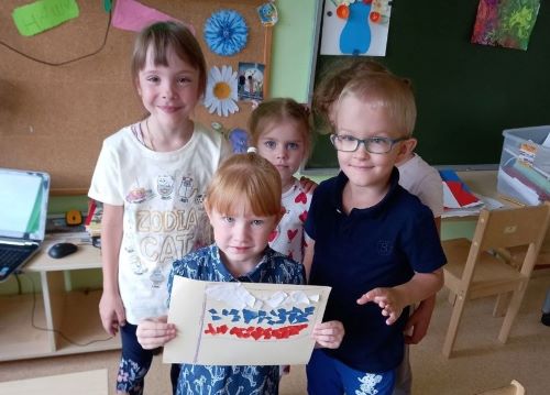 Дошкольники отпраздновали День Государственного флага России