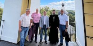 Руководитель Департамента культурного наследия Москвы посетил Храм Всемилостивого Спаса в Воронове