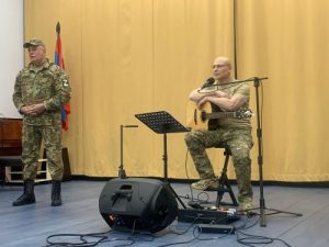 Музыканты выступили для отдыхающих реабилитационного центра «Ясенки»