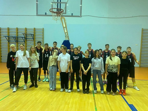 Баскетболисты Школы 2073 приняли участие в турнире КЭС-баскет