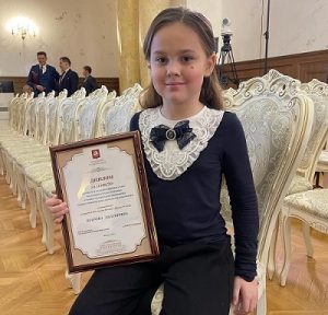 Ученики Школы 2073 стали финалистами Московского открытого конкурса художественных работ