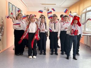 В Школе 2073 прошел конкурс патриотической песни