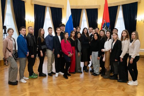 Молодые парламентарии посетили Мосгордуму