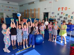 Для дошколят из «Василька» организовали экскурсию в спортзал