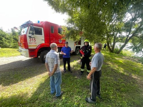 Проводим профилактические выездные занятия с жителями