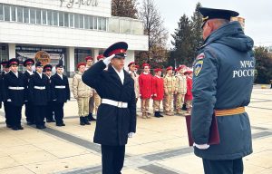 Начало пути: представители Совета ветеранов Вороновского посетили церемонию вступления в «Юнармию»